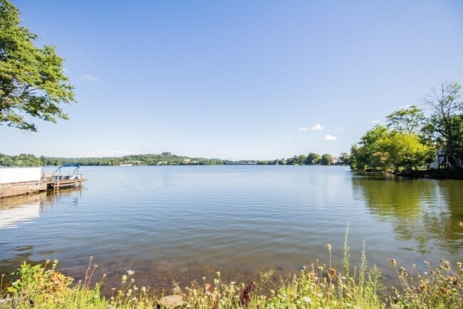 Building Photo - 126 Sears Island Dr