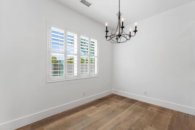 Building Photo - 4145 E Campbell Ave