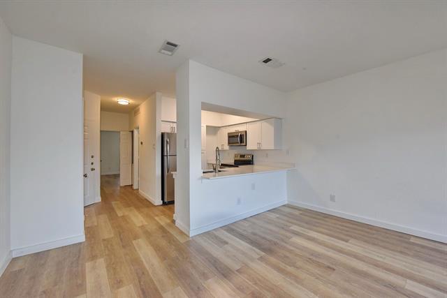 Building Photo - 3701 Cedarplaza Ln