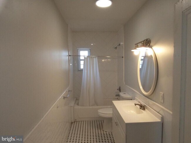 Building Photo - 6845 Germantown Ave