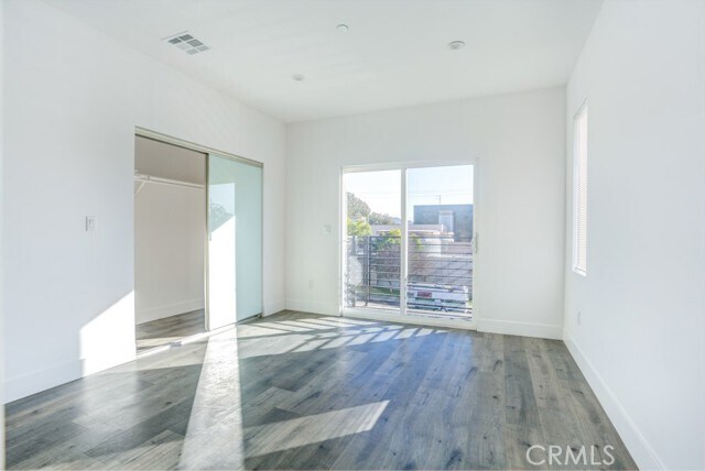 Building Photo - 11639 Burbank Blvd