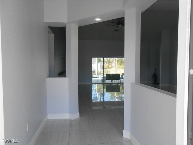 Building Photo - 601 Clayton Ave