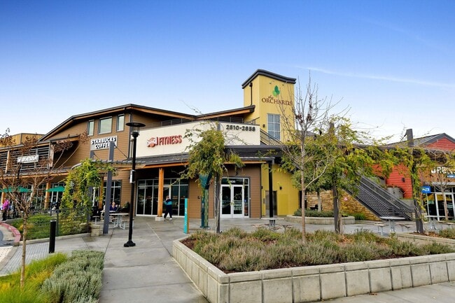 Building Photo - Super Convenient Walnut Creek 3 bed/2bath