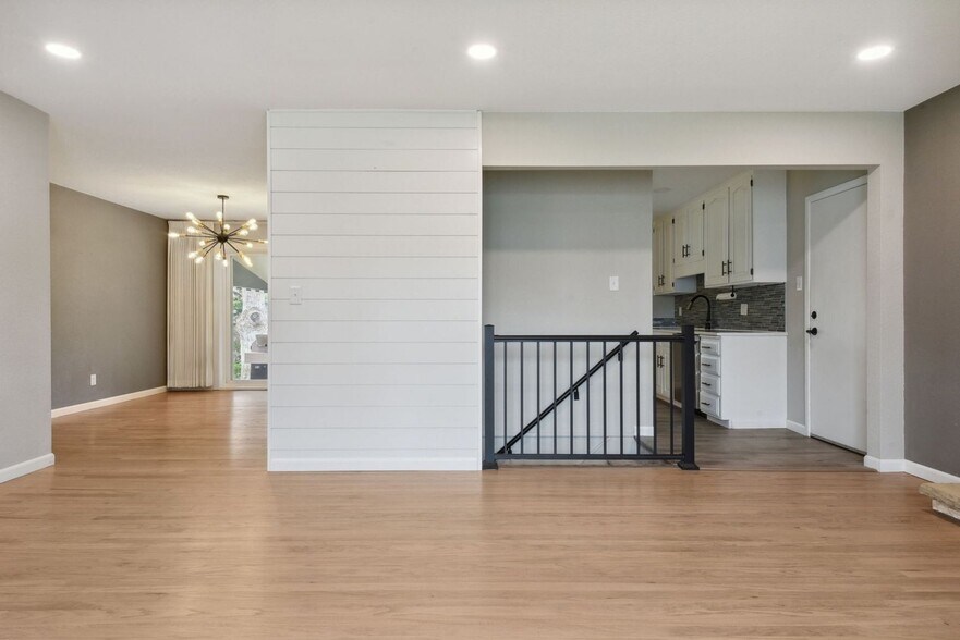 Building Photo - 2963 S Vrain St