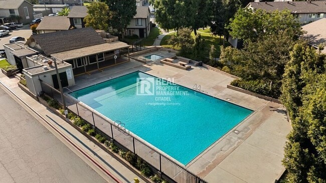 Building Photo - 11104 Grant Way