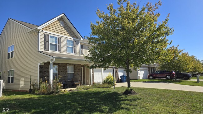 Building Photo - 7952 Bombay Ln