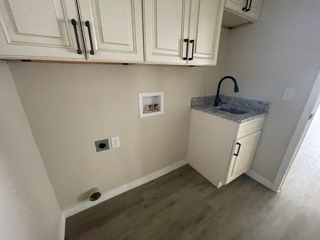 Building Photo - NEW BUILD Durant 4 bed 2 Bath 1 story sing...