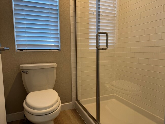 Building Photo - Like new 3 bed, 2.5 bath, 2 car in Lorson Ranch!