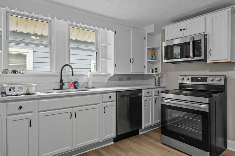 Building Photo - 105 McGill Ave NW