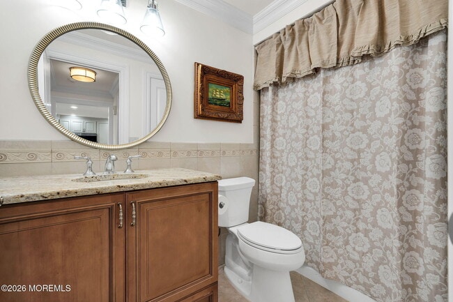 Building Photo - 606 North Blvd