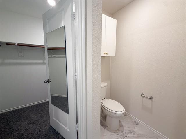 Building Photo - 264 Thoroughbred St