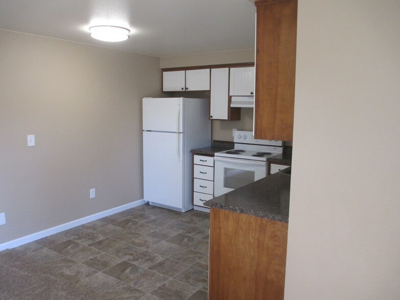 Building Photo - 3322 NE Lancaster St