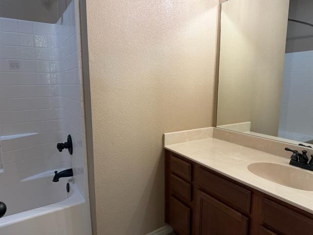 Building Photo - 1305 Ravenwood Dr