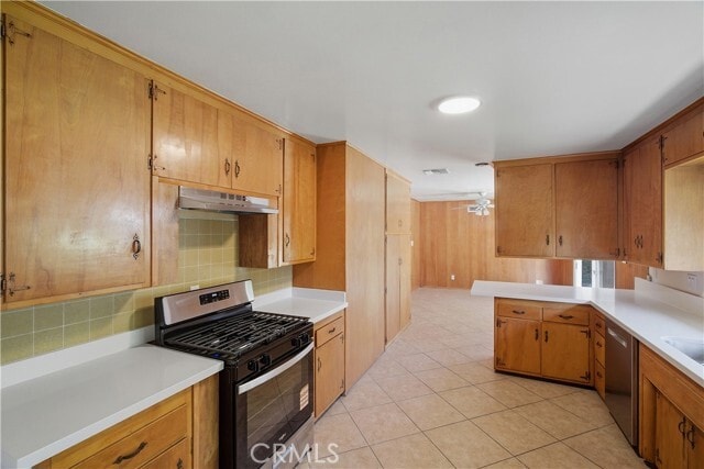 Building Photo - 1483 W Cypress Ave