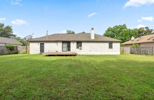 Building Photo - 3bed in Fox Den Villages in Navarre