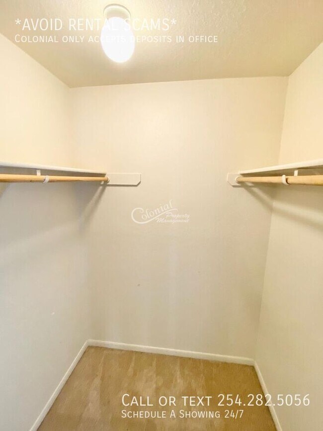 Building Photo - 709 Jorgette Dr