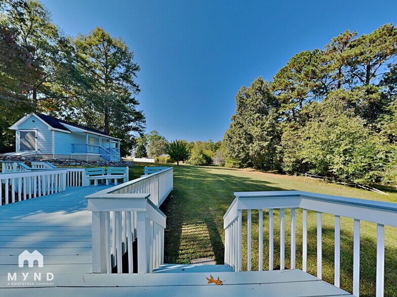 Building Photo - 1308 Hickory Hollow Ln