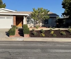 Building Photo - 11330 Baird Ave