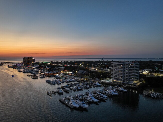 Building Photo - 320 Harbor Blvd