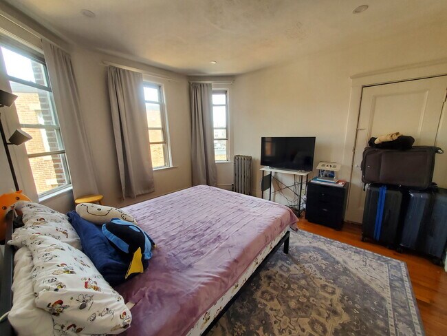 Building Photo - 11 Scottfield Rd