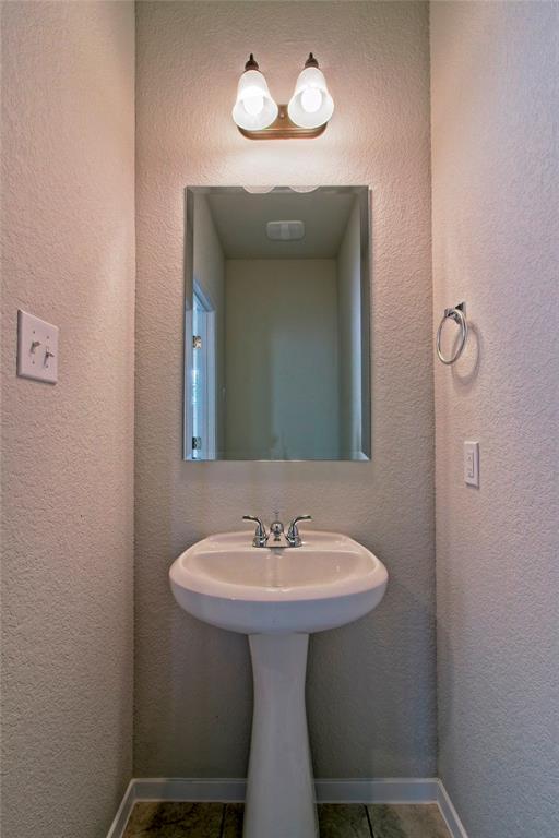 Building Photo - 6501 Wolf Pack Dr