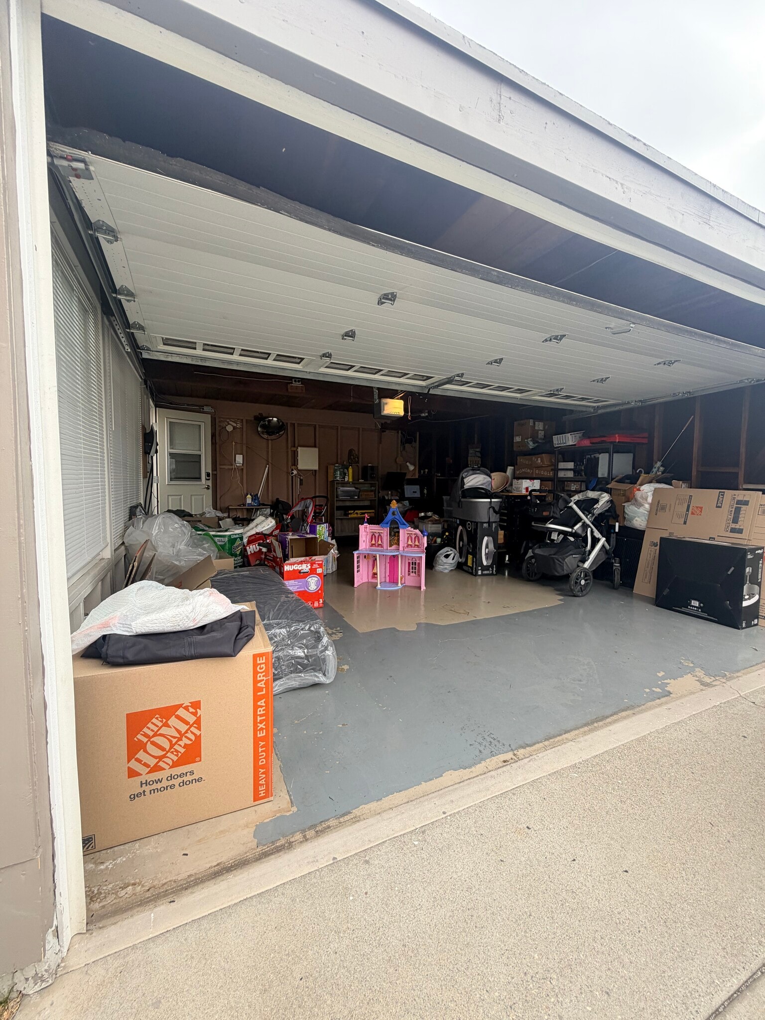 Building Photo - 11914 Volunteer Ave