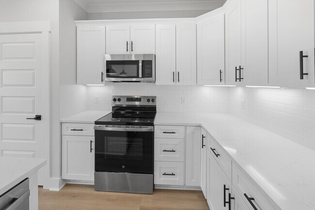 Building Photo - 1409 Little Brothers Ln