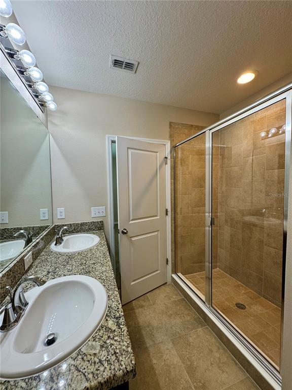 Building Photo - 6464 Boxgrove Dr