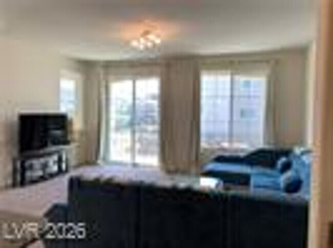 Building Photo - Nearly New! Stunning 5-Bedroom Home with Modern Features
