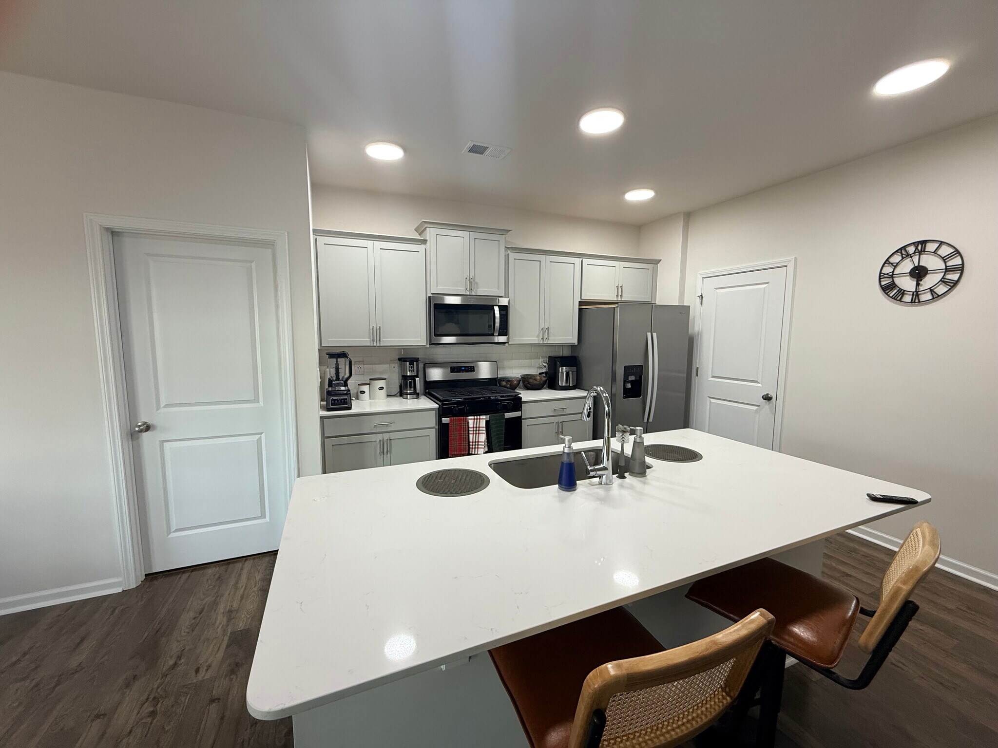 Building Photo - 932 Greyford Ln