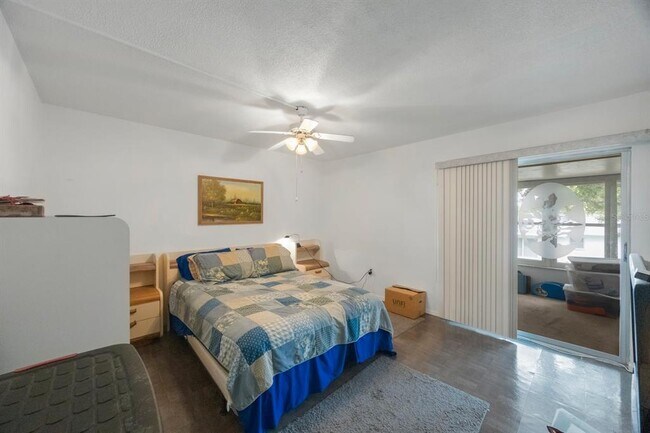 Building Photo - 9945 47th Ave N