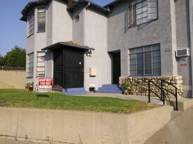 Building Photo - 2215 W Ramona Rd