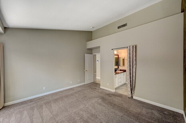 Building Photo - One-of-A-Kind 2 Story, 3 Bedroom with 3 Full Baths Home in the Heart of Summerlin!