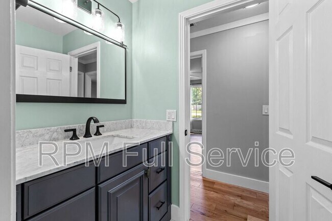 Building Photo - 8057 Arbor Dr