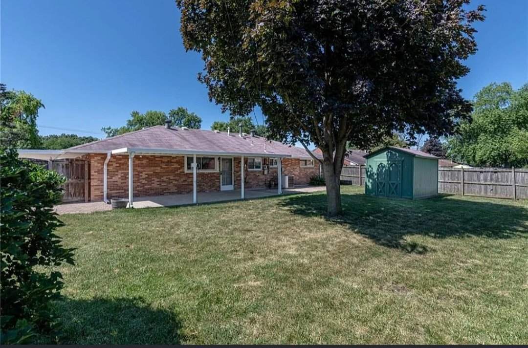 Building Photo - 1841 Mattis Dr