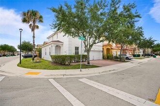 Building Photo - 8741 NW 110th Ave