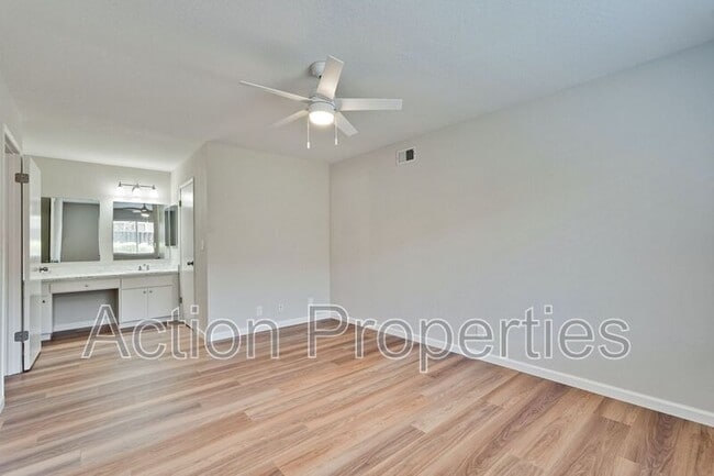 Building Photo - 1662 Merriton Ct