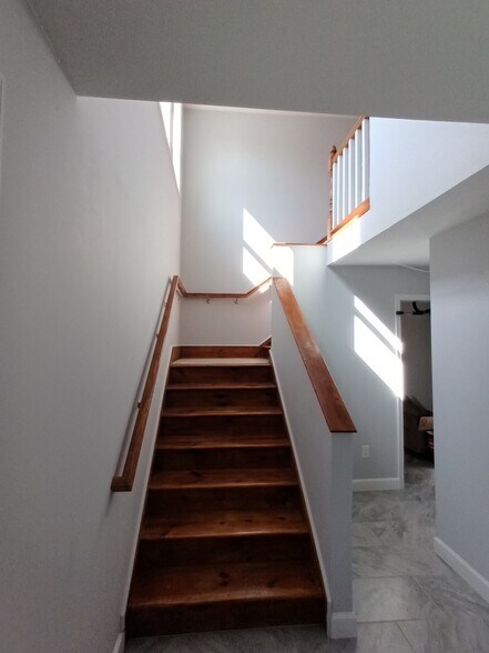 Building Photo - 1686 Slaterville Rd