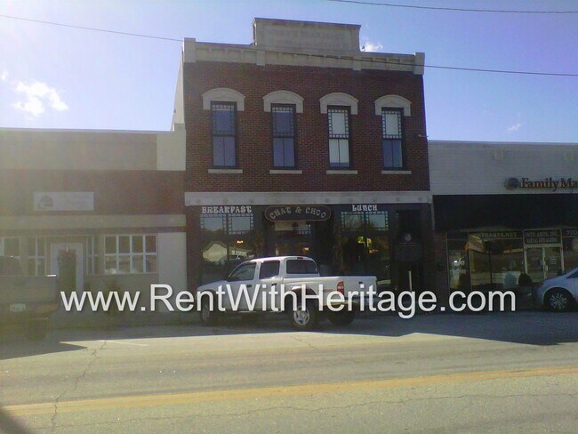 Building Photo - WOW!!.....GORGEOUS LOFT APARTMENT!!!!....DOWNTOWN VILLA RICA