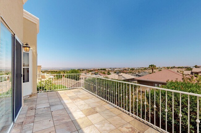 Building Photo - 6017 Ojo De Agua Dr