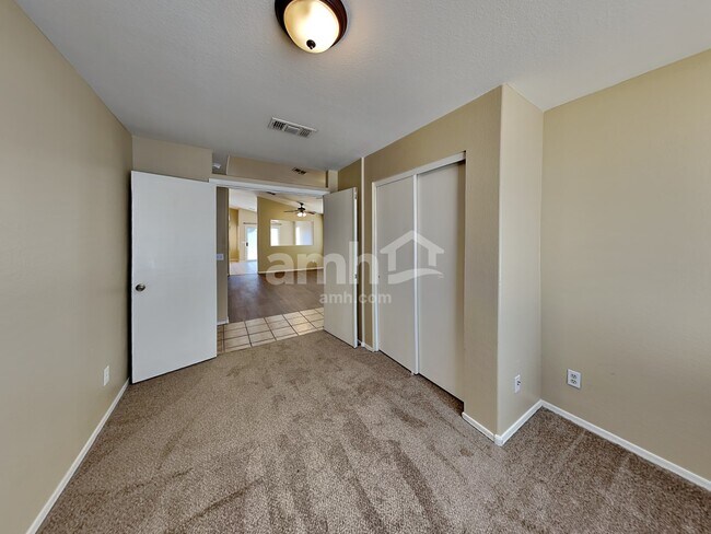 Building Photo - 8655 E Crescent Ave