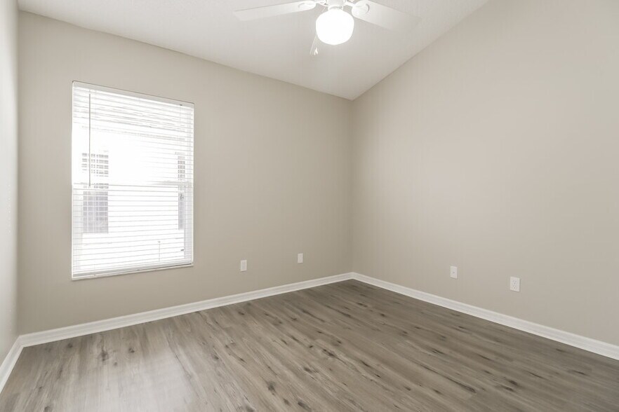 Building Photo - 10139 Rivers Trail Dr