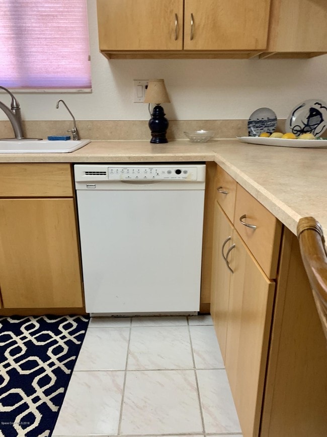 Building Photo - 205 S Banana River Blvd