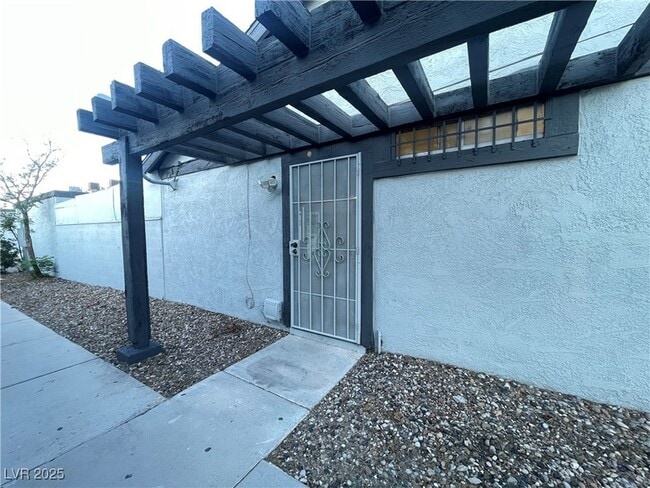 Building Photo - 4007 Danford Pl