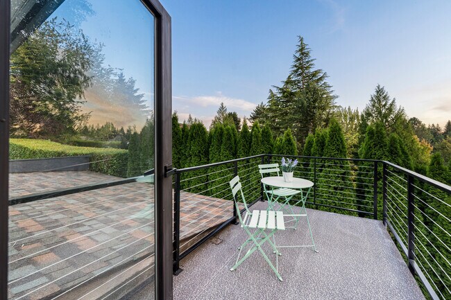 Building Photo - 130 SW 194th St