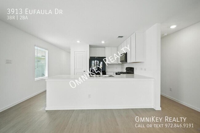 Building Photo - 3913 Eufaula Dr