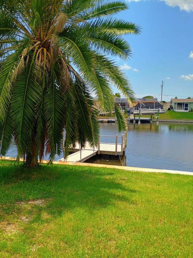 Building Photo - Waterfront Property on CANAL !!!       ***...