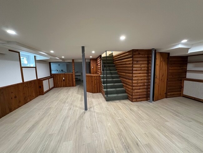 Building Photo - 35 Colton Ln