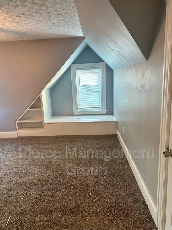 Building Photo - 6 Blake St