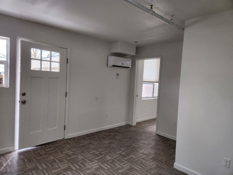 Building Photo - 1120 Montana St